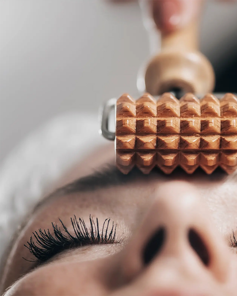 Maderoterapia facial